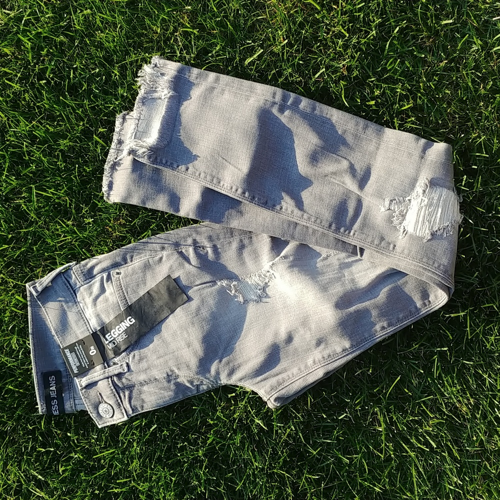 EXPRESS Destructed Mid Rise Leggings